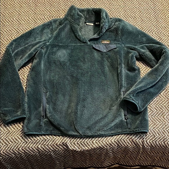 Women's L.L.Bean Hi-Pile Fleece Pullover - Picture 3 of 7